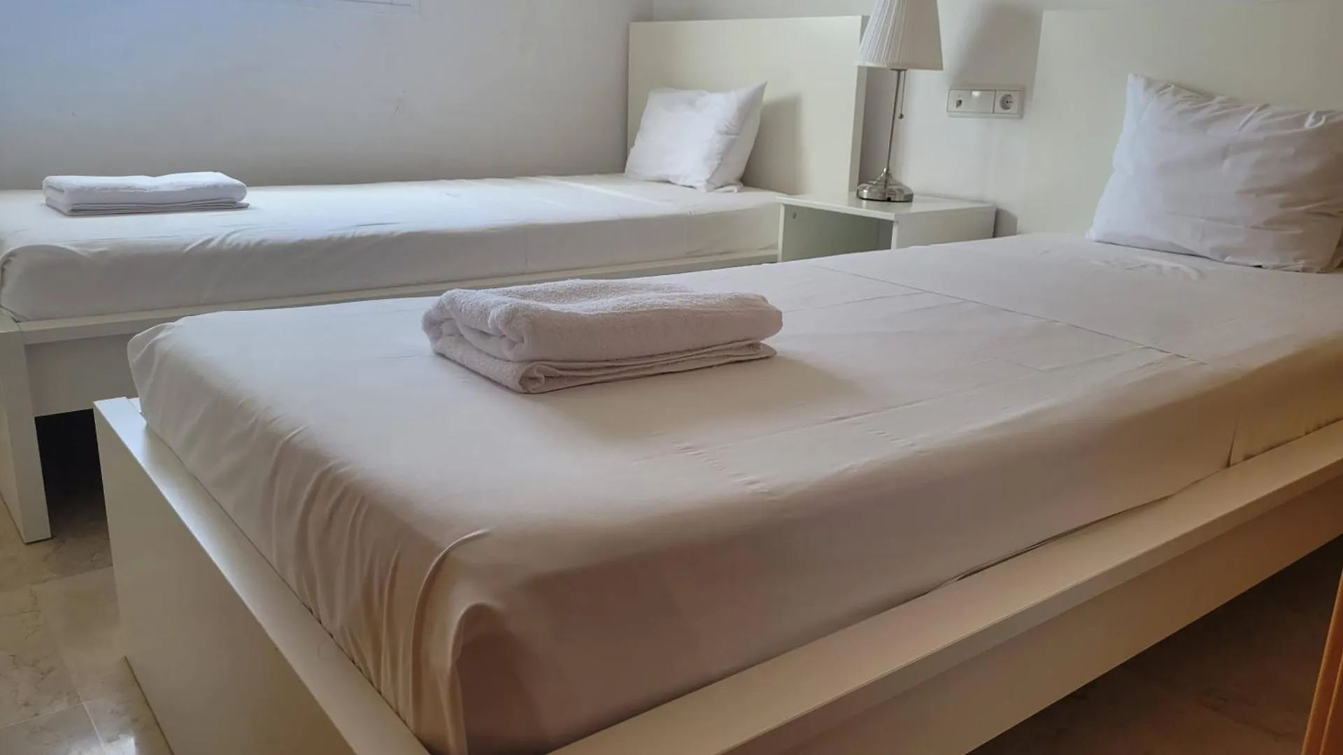 Nice Seaview, 2 Bedroom Apartment Benalmadena By Casa Del Sol Hr Spain
